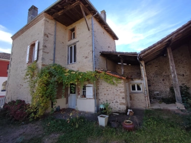 3 Bedroom(s) - 2 Bathroom(s) - 883m² land for sale in Haute-Vienne, Limousin, France - FrenchPropertyPortal.com Stone village house of 1880 with possibilities for sale for 136,250€ in Haute-Vienne, Limousin