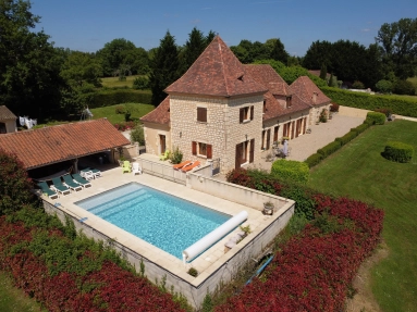 Modern Perigourdine house with guest house and great views for sale for 699,900&euro; in Dordogne, Aquitaine