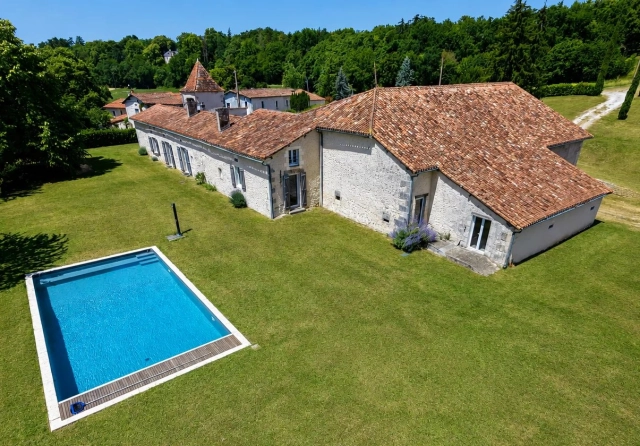 4 Bedroom(s) - 2 Bathroom(s) - 8,060m² land for sale in Dordogne, Aquitaine, France - FrenchPropertyPortal.com Charming Farmhouse with Exceptional Barn, Swimming Pool and Stunning Countryside Views for sale for 395,000€ in Dordogne, Aquitaine