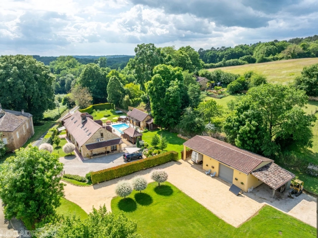 4 Bedroom(s) - 5 Bathroom(s) - 6,928m² land for sale in Dordogne, Aquitaine, France - FrenchPropertyPortal.com Luxury Renovated Stone Barn Conversion with Pool, Sauna, Hot Tub & Potential Guest Suite Near Monpazier in the Dordogne for sale for 689,000€ in Dordogne, Aquitaine