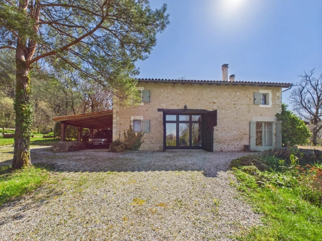 4 Bedroom(s) - 3 Bathroom(s) - 3,760m² land for sale in Dordogne, Aquitaine, France - FrenchPropertyPortal.com Tranquil countryside living with space, style, and a stunning pool in the heart of the Périgord Vert. for sale for 395,000€ in Dordogne, Aquitaine