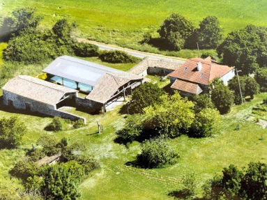 Charming Renovated Farmhouse with Covered Pool and Outbuildings – Near Montaigu-de-Quercy, Tarn-et-Garonne, Southwest France for sale for 425,000&euro; in Tarn-et-Garonne, Midi-Pyrénées