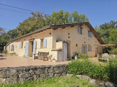 5 Bedroom(s) - 4 Bathroom(s) - 16,408m² land for sale in Lot-et-Garonne, Aquitaine, France - FrenchPropertyPortal.com Charming Family Home with Outbuildings in a Peaceful Setting for sale for 422,940€ in Lot-et-Garonne, Aquitaine