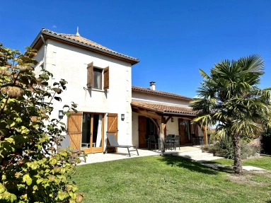 Fantastic investment opportunity - 2 Contemporary properties beside golf course for sale for 561,800&euro; in Charente, Poitou-Charentes