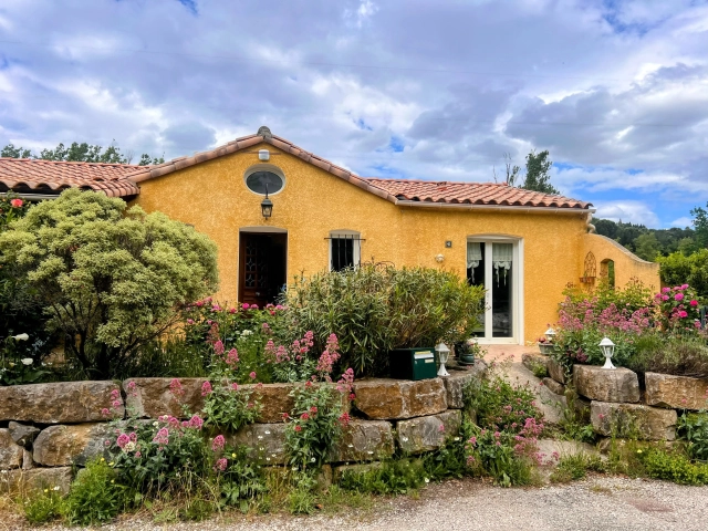 5 Bedroom(s) - 2 Bathroom(s) - 1,504m² land for sale in Aude, Languedoc-Roussillon, France - FrenchPropertyPortal.com Spacious Detached Home with Gardens Close to Limoux Centre for sale for 289,000€ in Aude, Languedoc-Roussillon