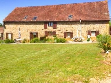 Established 3 Property Gite Business for sale for 283,550&euro; in Lot, Midi-Pyrénées
