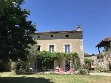 4 Bedroom(s) - 2 Bathroom(s) - 5,990m² land for sale in Charente, Poitou-Charentes, France - FrenchPropertyPortal.com Large countryside property for sale for 340,425€ in Charente, Poitou-Charentes