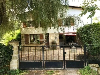 Large Village Property with Garden, Lake Views & Apartment Potential – Between Souillac & Gourdon for sale for 240,750&euro; in Lot, Midi-Pyrénées