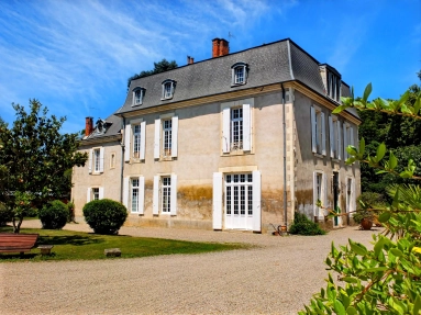 Charming 17th-Century Estate with Gîtes, Pool & Outbuildings for sale for 1,248,000&euro; in Lot-et-Garonne, Aquitaine