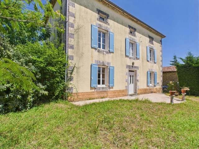 House in the countryside for sale for 162,000&euro; in Dordogne, Aquitaine