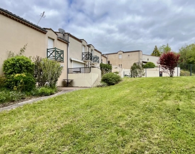 2 Bedroom(s) - 1 Bathroom(s) - 11,390m² land for sale in Dordogne, Aquitaine, France - FrenchPropertyPortal.com Ideal lock up and leave 2-bed property in a lovely green setting! for sale for 79,900€ in Dordogne, Aquitaine