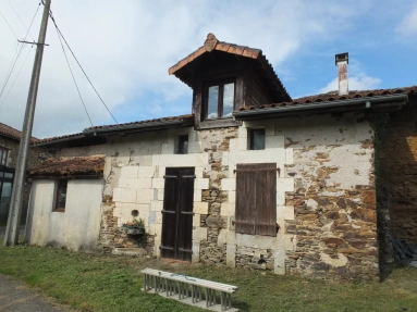 2 Bedroom(s) - 775m² land for sale in Charente, Poitou-Charentes, France - FrenchPropertyPortal.com House for complete renovation for sale for 22,000€ in Charente, Poitou-Charentes