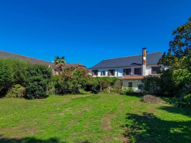 Charming 6-Bedroom Country Home with Land and Outbuildings for sale for 493,000&euro; in Tarn, Midi-Pyrénées