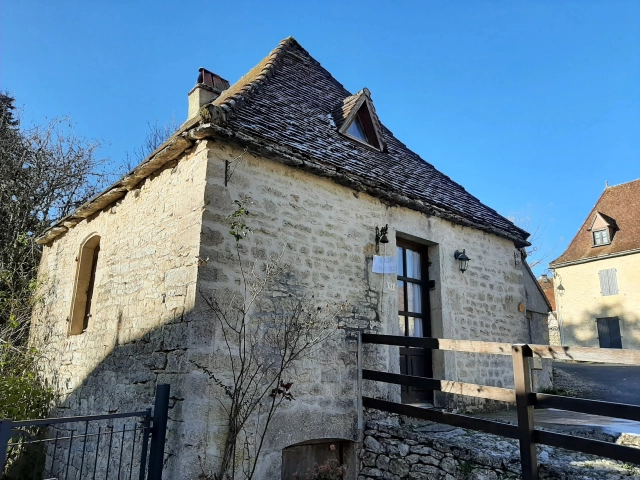 1 Bedroom(s) - 1 Bathroom(s) - 48m² land for sale in Lot, Midi-Pyrénées, France - FrenchPropertyPortal.com Charming little stone house in Caniac-du-Causse – Ideal as a second home with rental potential for sale for 76,300€ in Lot, Midi-Pyrénées