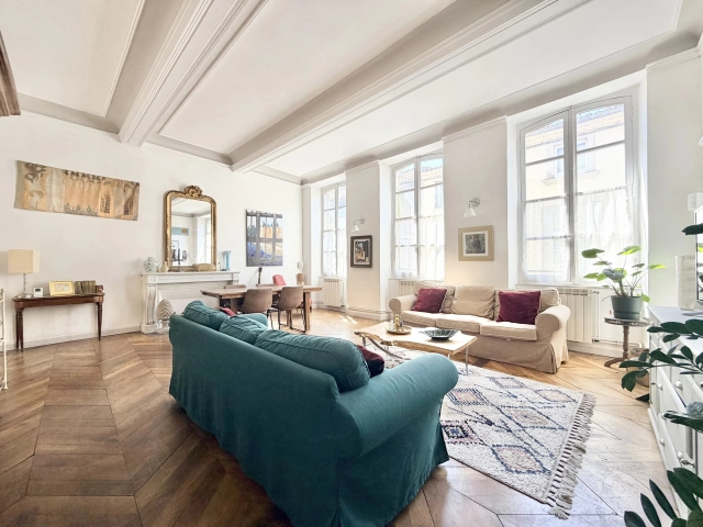 Location, Location, Location – In the Heart of Carcassonne for sale for 190,000&euro; in Aude, Languedoc-Roussillon