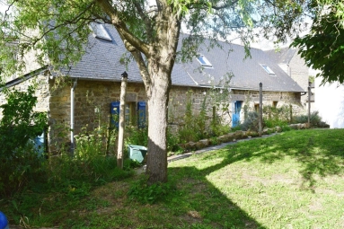 Maison 5 Pièces + Gîte 3 Pièces + Maison / Studio 56160 Locmalo for sale for 165,200&euro; in Morbihan, Brittany