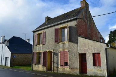 Maison 4 Pièces 56160 Lignol for sale for 35,000€ in Morbihan, Brittany