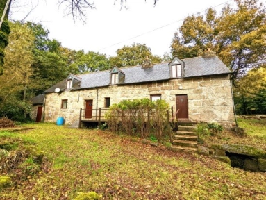 Maison En Deux Parties 22160 Maël-Pestivien for sale for 133,250&euro; in Côtes-d'Armor, Brittany