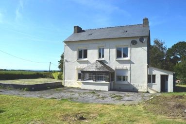 Maison 5 Pièces + Dépendances 22340 Plévin for sale for 159,700&euro; in Côtes-d'Armor, Brittany