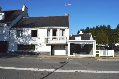 Maison 6 Pièces + Ancien Local Commercial 56160 Lignol for sale for 92,500€ in Morbihan, Brittany