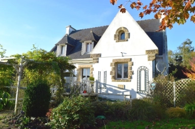 Maison 7 Pièces + Ancienne Maison 29540 Spézet for sale for 271,625&euro; in Finistère, Brittany