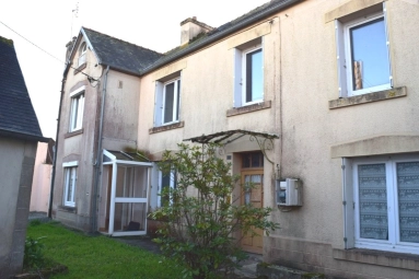 1 Bedroom(s) - 420m² land for sale in Finistère, Brittany, France - FrenchPropertyPortal.com Maison 2 Pièces + Maison A Rénover + Dépendance 29540 Spézet for sale for 67,500€ in Finistère, Brittany