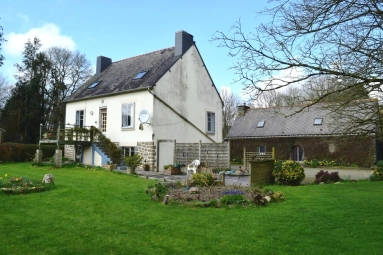 Maison 6 Pièces + Dépendance 22320 Plussulien for sale for 158,875&euro; in Côtes-d'Armor, Brittany