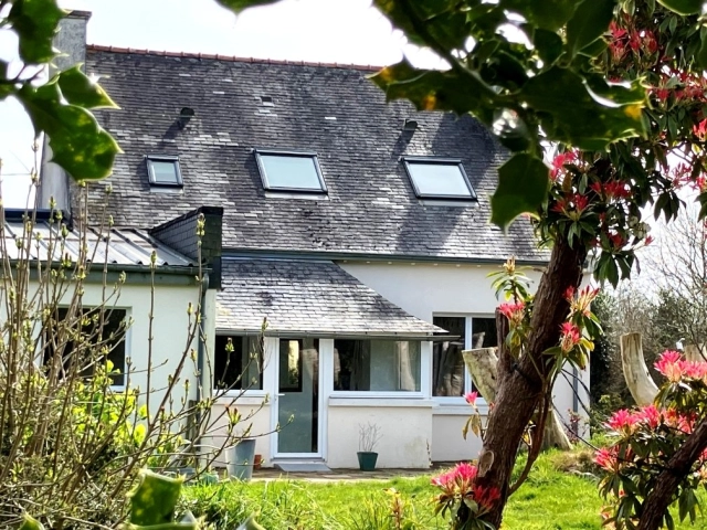 Maison 7 Pièces + Dépendance 29390 Leuhan for sale for 225,500&euro; in Finistère, Brittany