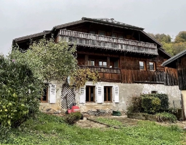 Beautiful Converted Farmhouse, Chatillon sur Cluses for sale for 649,000€ in Haute-Savoie, Rhône-Alpes