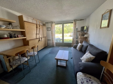 Ski-in/Ski-out Studio in Les Gets for sale for 185,000&euro; in Haute-Savoie, Rhône-Alpes