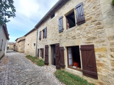 Charming 1 Bedroom Stone House close to Villeneuve for sale for 80,000€ in Aveyron, Midi-Pyrénées