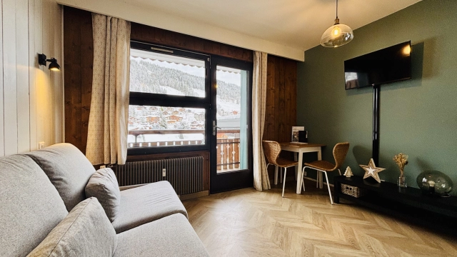 Central Studio Apartment Close to the Pistes for sale for 179,000&euro; in Haute-Savoie, Rhône-Alpes