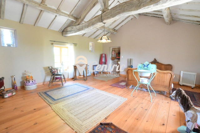 MAISON FAMILIALE for sale for 209,000&euro; in Deux-Sèvres, Poitou-Charentes