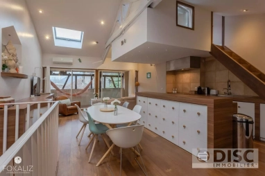 Magnificent luxury apartment in the heart of the medieval city. for sale for 195,000&euro; in Tarn-et-Garonne, Midi-Pyrénées