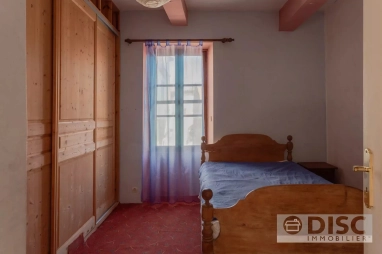 Large village house with terrace for sale for 159,000&euro; in Hérault, Languedoc-Roussillon