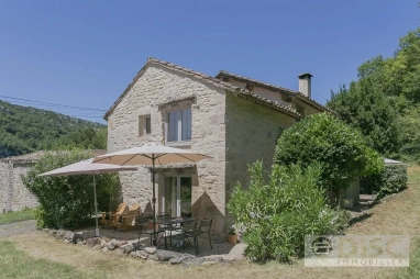 A beautiful, modern house, designed by an architect, with a small garden and a remarkable Pigeonnier. for sale for 229,000&euro; in Tarn, Midi-Pyrénées