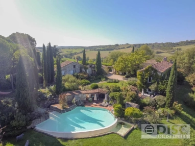 Exceptional Estate with Main House, Guest House and Stunning Views over Cordes-sur-Ciel for sale for 1,050,000&euro; in Tarn, Midi-Pyrénées