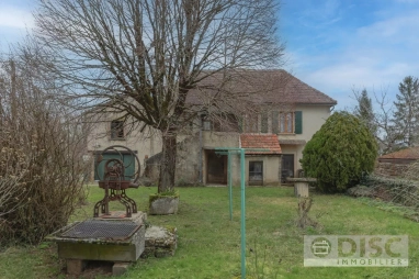 House to renovate with garden and large barns for sale for 150,000&euro; in Tarn-et-Garonne, Midi-Pyrénées