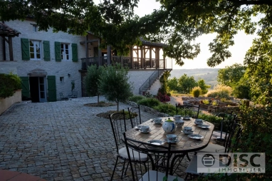 A renovated old farmhouse for sale for 549,000&euro; in Tarn, Midi-Pyrénées