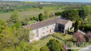 Beautiful and spacious property with swimming pool, set in the heart of a magnificent landscaped park. for sale for 690,000&euro; in Tarn, Midi-Pyrénées