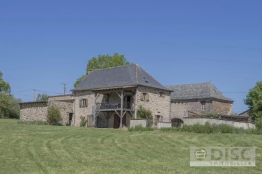 Former farmhouse with renovated main house, swimming pool and second house to renovate. for sale for 450,000&euro; in Tarn, Midi-Pyrénées