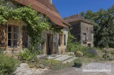 Charming property with a small house and outbuildings. for sale for 145,000&euro; in Tarn-et-Garonne, Midi-Pyrénées