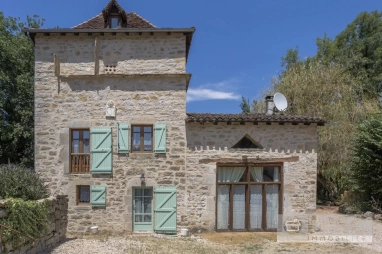 Charming Stone House with Swimming Pool and Private 2,450 m² Garden for sale for 225,000&euro; in Tarn-et-Garonne, Midi-Pyrénées