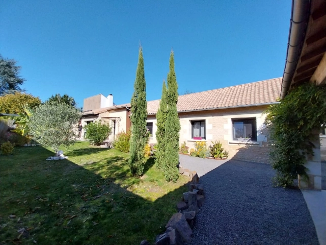 
POITIERS SUD - Près Mignons
 for sale for 651,000&euro; in Vienne, Poitou-Charentes