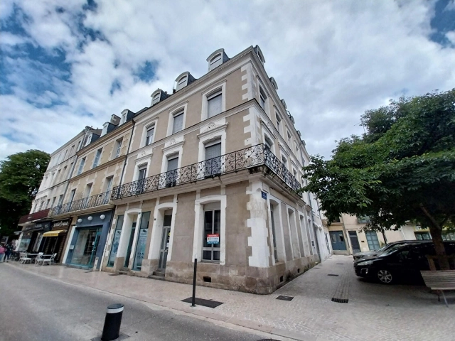 
Poitiers centre-ville - Type 2 d'environ 62m2
 for sale for 160,500&euro; in Vienne, Poitou-Charentes