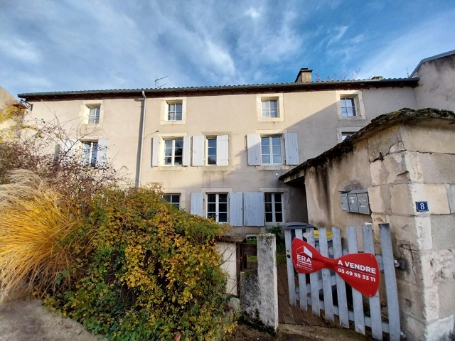 2 Bedroom(s) - 0 m² land for sale in Vienne, Poitou-Charentes, France - FrenchPropertyPortal.com
Appartement Saint Benoit
for sale for 139,100€ in Vienne, Poitou-Charentes