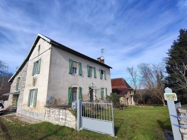 Two properties : a charming country house with its barn already converted for sale for 265,000&euro; in Pyrénées-Atlantiques, Aquitaine