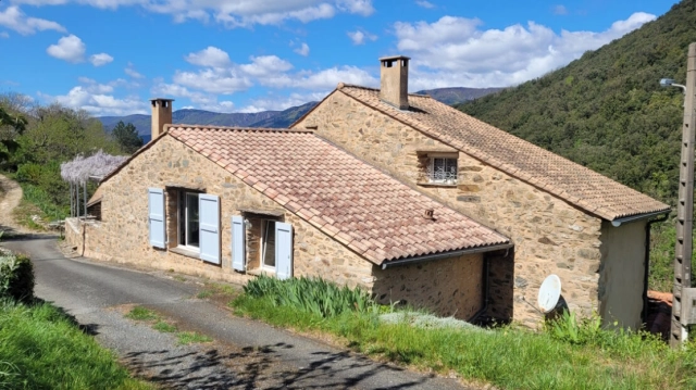 Authentic Stone House Set In A Natural Haven - 25 Hectares Of Absolute Tranquillity for sale for 432,000&euro; in Hérault, Languedoc-Roussillon