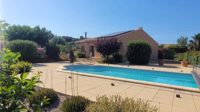 A Charming Villa With 100 M2 Of Living Space, On A Beautifully Landscaped Plot Of 1118 M2 Featuring A Swimming Pool. for sale for 369,000&euro; in Hérault, Languedoc-Roussillon