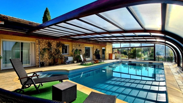 Pleasant Architect-Designed Villa With 130 M2 Of Living Space On A 3202 M2 Plot With Heated Pool And Beautiful Views for sale for 609,500&euro; in Hérault, Languedoc-Roussillon
